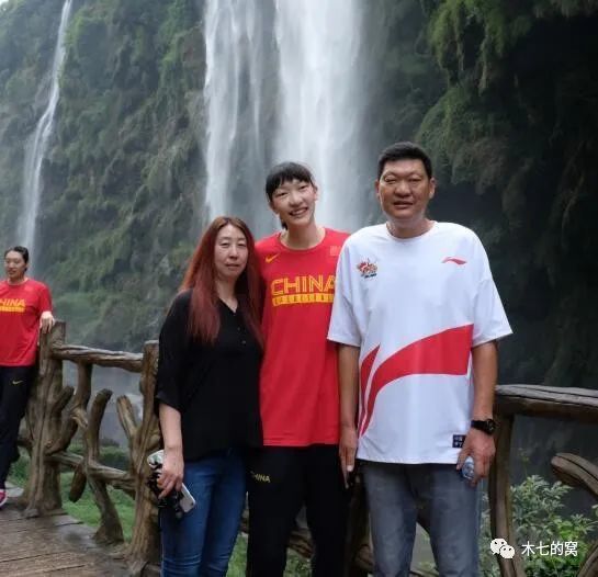 国产成人久久久精品一区二区三区